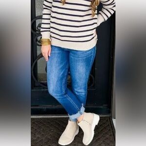 Kut From The Kloth
Ankle Straight Leg Jeans